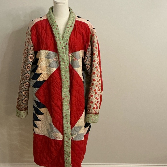 Vintage Multicolor Quilted Coat made from a vintage quilt. One of a kind - Picture 2 of 5